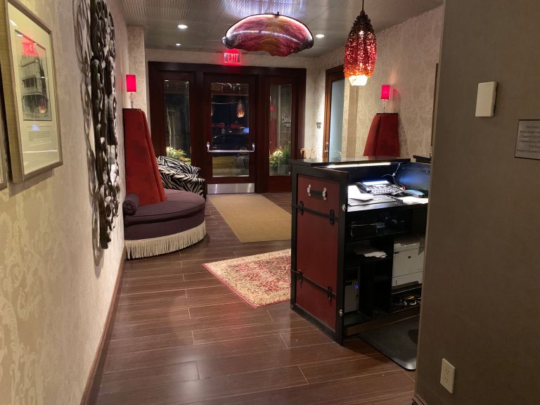 Lobby2 768x576