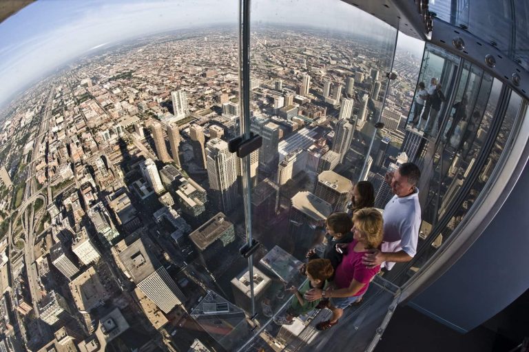 theskydeck2 768x511